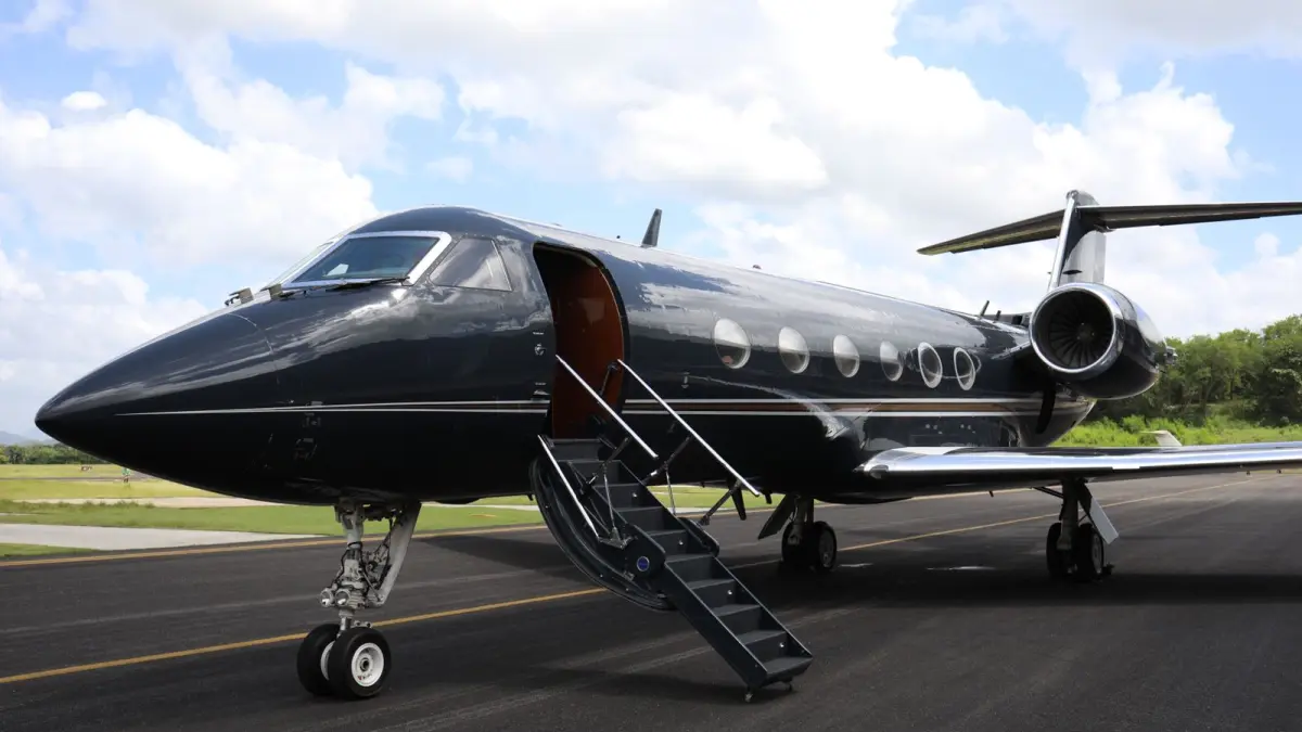 Investigan accidente aéreo en el que murieron nueve personas