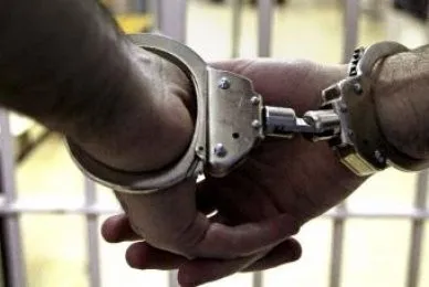 Prisión preventiva para un hombre que dio golpiza a otro en Salcedo