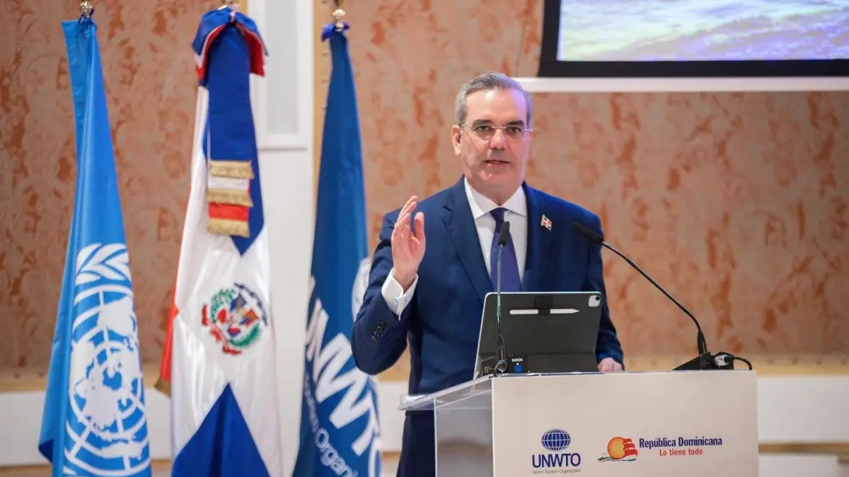 Abinader informa República Dominicana tendrá una línea aérea bandera