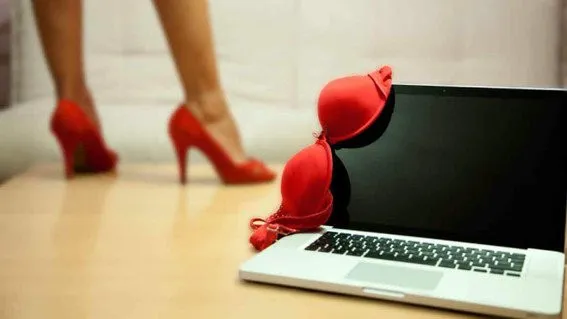 La prostitución se muda al ciberespacio