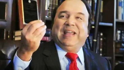 Vinicio Castillo se burla de la “bombita mágica” que donó Omar Fernández a Los Guandules