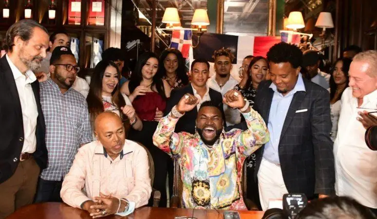 Fuera de la fama David Ortiz es una persona normal, destaca su padre