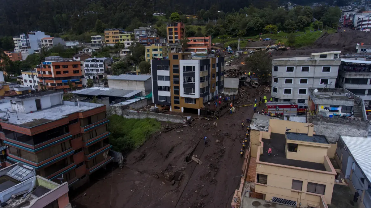 Suben a 22 los fallecidos, 47 heridos y 20 desaparecidos en aluvión en Quito