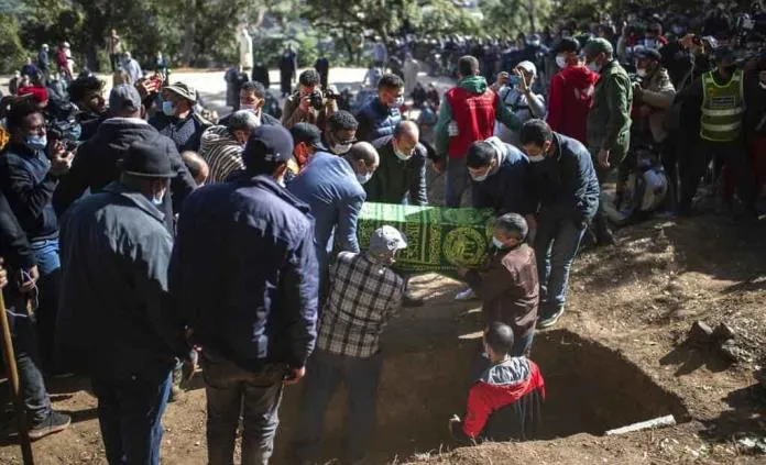 Entierran al niño Rayan rescatado sin vida de un pozo en Marruecos