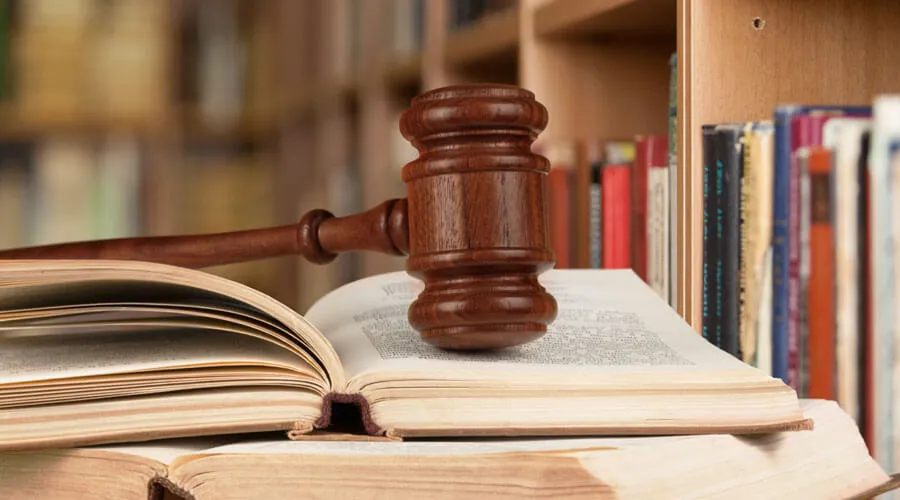 Apelarán decisión de tribunal que favoreció a médico acusado de violar a su hijo