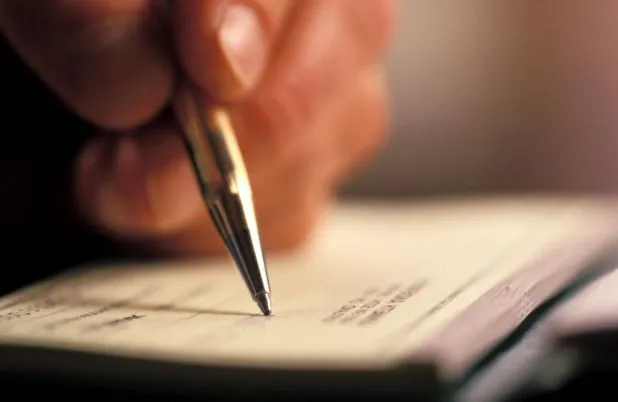 ¿Cuál es la diferencia entre un pagaré notarial y un contrato de préstamo?