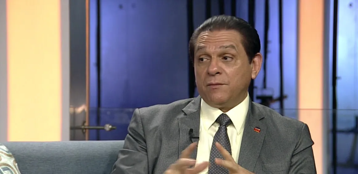 Ministro de Salud asegura no hay escasez de medicamentos para pacientes con VIH