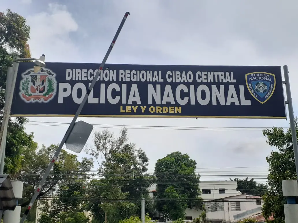 Policía detiene hombre que asaltó mujeres a mano armada en Santiago