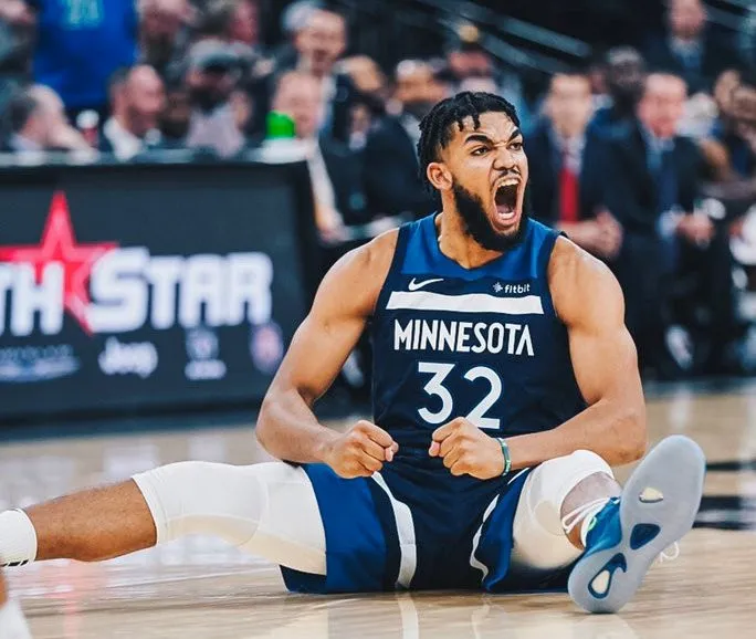 Towns aporta 30 puntos en la paliza de Wolves a los Lakers