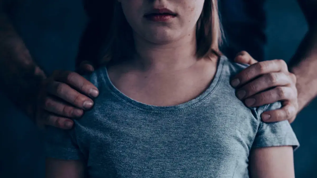 Tribunal condena a 20 años de prisión a hombre por incesto contra nieta