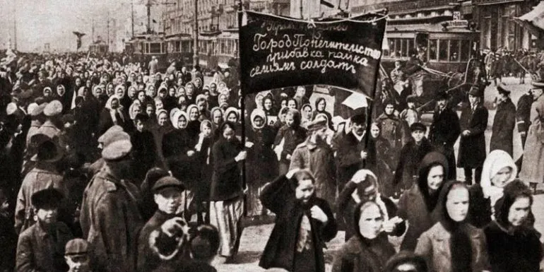 ¿Por qué el 8 de marzo se conmemora el Día Internacional de la Mujer?