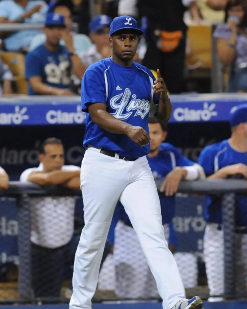 Licey confirma continuidad de José Offerman como su manager