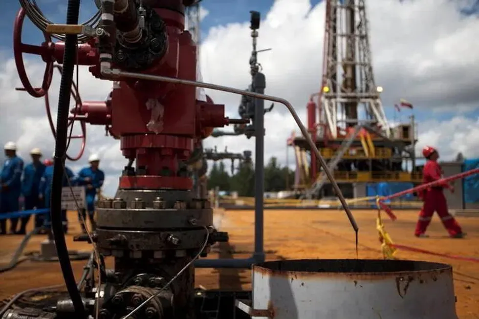 OPEP reporta producción petrolera de Venezuela aumenta 4 % en febrero