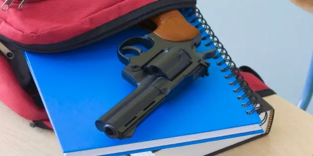 Un niño de 7 años es detenido por llevar una pistola al colegio