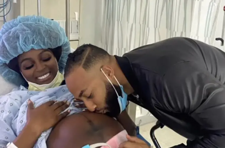 Padre de las gemelas de Amara defiende a sus hijas de críticas