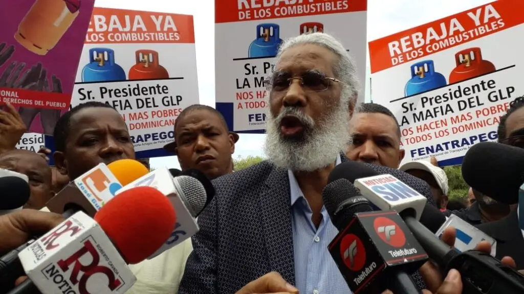 Hubieres pide Gobierno deje de auspiciar las mafias para solucionar tema del transporte