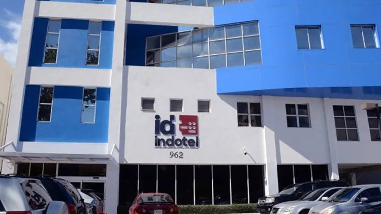 Por operar de manera ilegal, Indotel cierra seis emisoras y un canal de tv