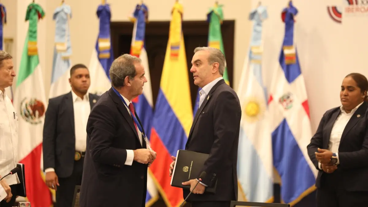 Abinader llama a Iberoamérica enfrentar producción y abastecimiento de alimentos