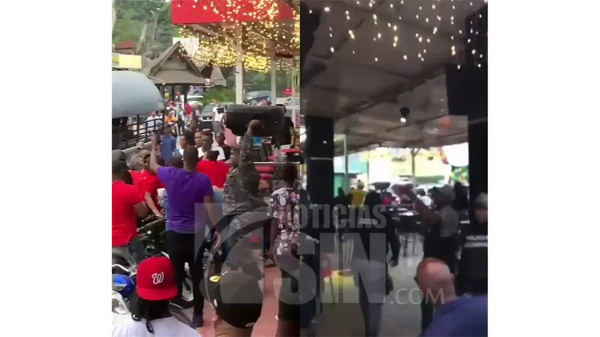 Autoridades y ciudadanos se enfrentan por allanamiento de local de diversión en Barahona