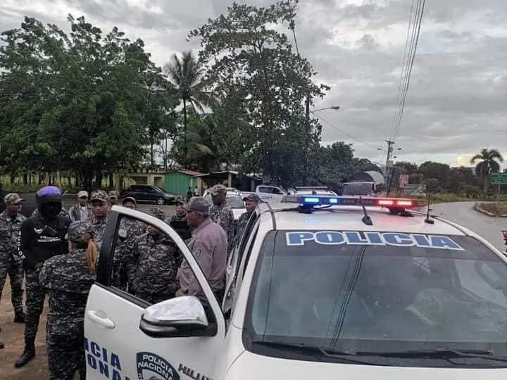 PN detiene ocho personas mediante operativo en Monte Plata