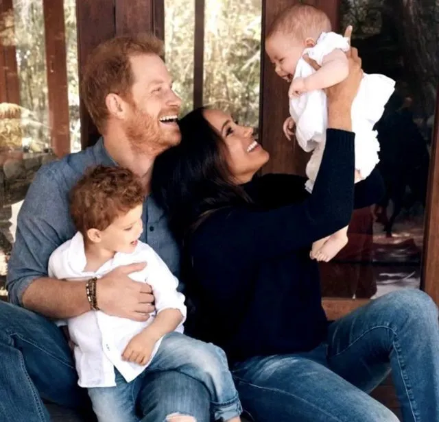 La familia real desea un feliz cumpleaños a Lilibet, hija de Enrique y Meghan
