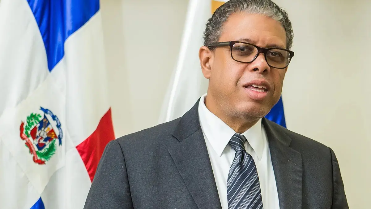 Modesto Guzmán, político designado por decreto en cuatro décadas distintas