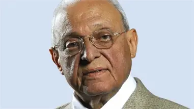 El país involucrado en política guerrerista