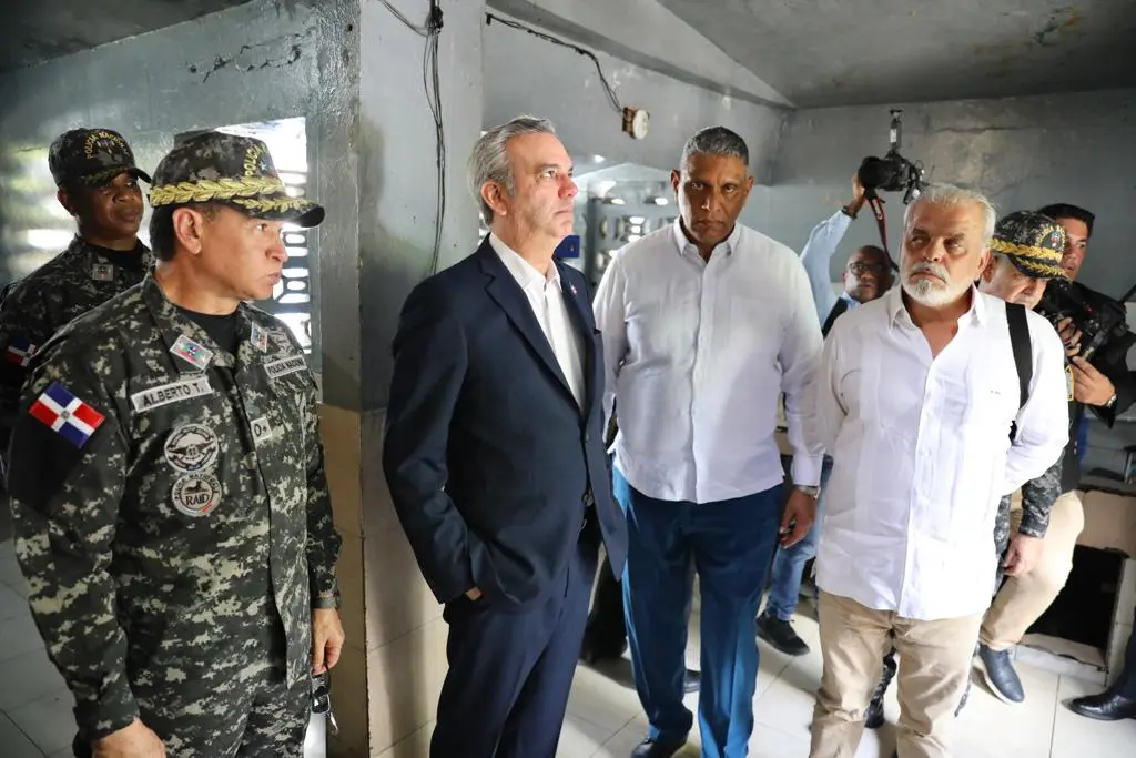 Abinader anuncia remodelación del Centro de Operaciones Especiales de la Policía Nacional