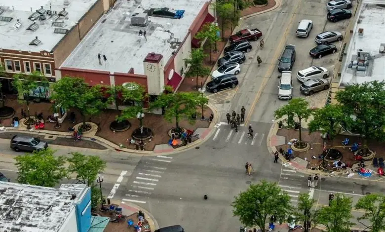 Identifican al autor de tiroteo de Illinois como Robert Crimo