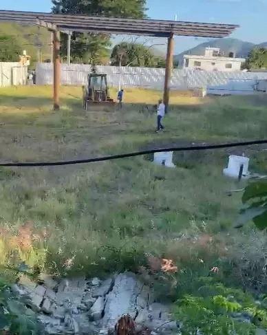 Denuncian construcción estación de combustibles supuestamente sin permiso en San José de Ocoa