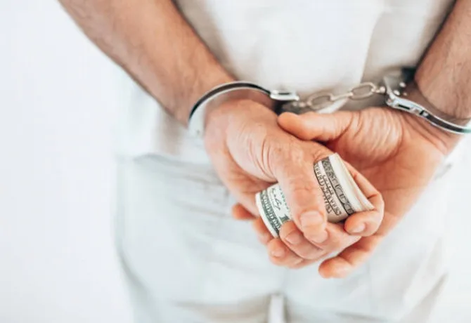 Condenan en Miami a ladrón que atracó dos veces el mismo banco