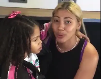 Dominicana varada en aeropuerto de Turquía pide ayuda a Luis Abinader para poder regresar a RD