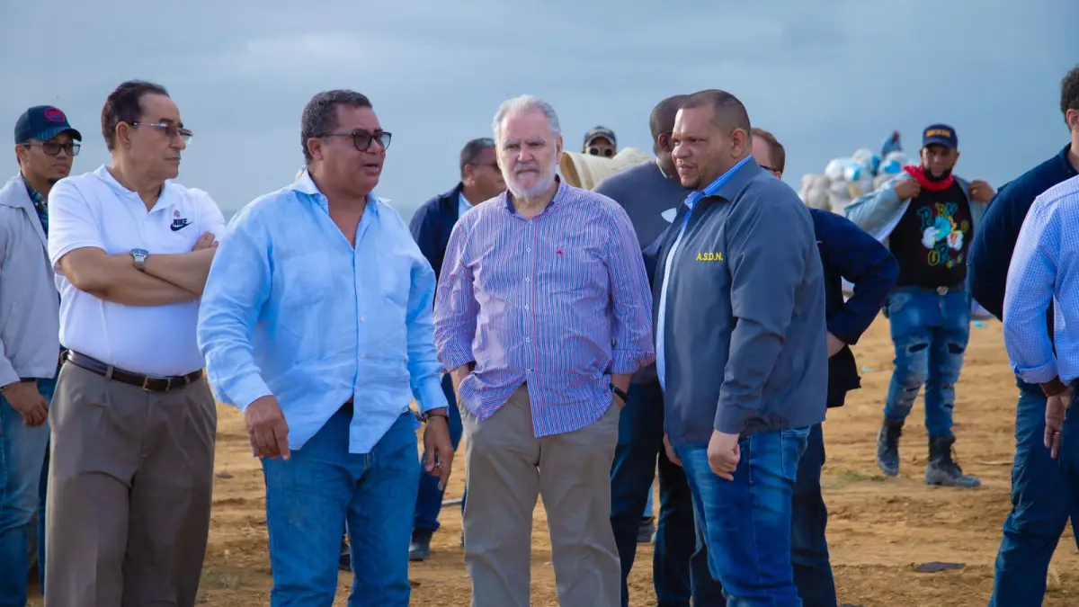 Ministro de Medio Ambiente y alcalde Carlos Guzmán supervisan funcionamiento de vertedero Duquesa