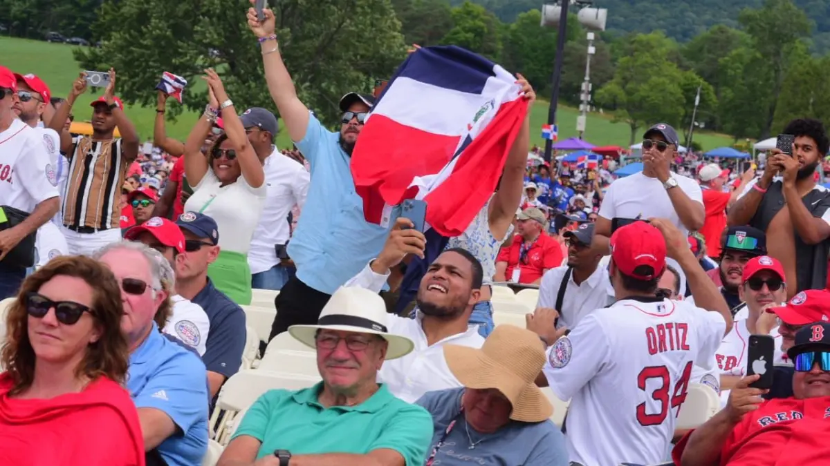 El orgullo dominicano inunda Cooperstown en el gran día de David Ortiz