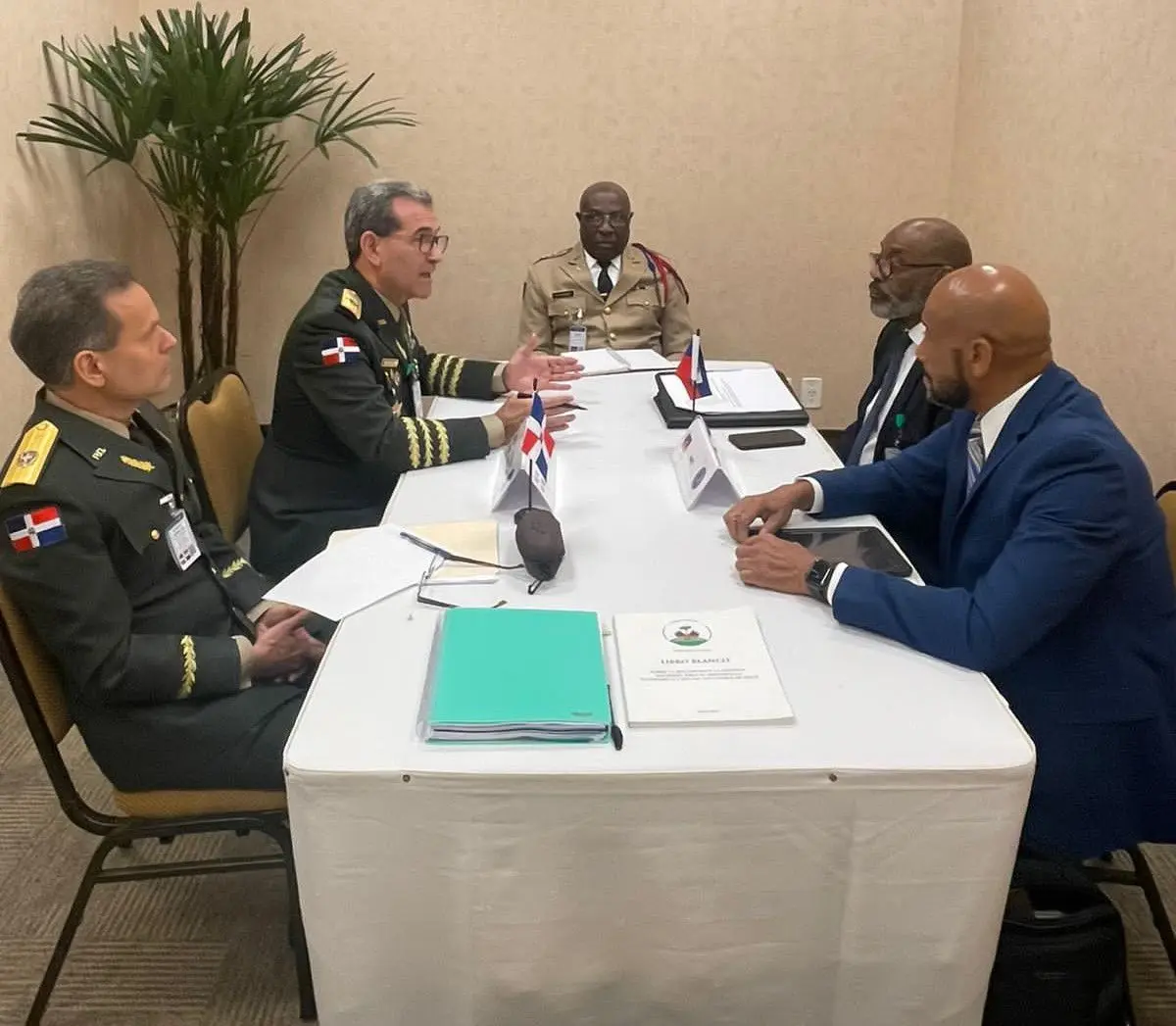 Ministros de Defensa RD y Haití se reunirán para analizar temas de seguridad