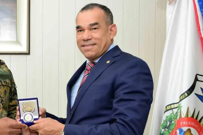 Aplazan coerción a expresidente DNCD acusado de matar a comunicador; juez se inhibe