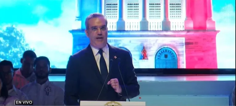 Abinader afirma gobierno ha duplicado presupuesto del programa de medicamentos de alto costo hasta los RD$7.300 millones