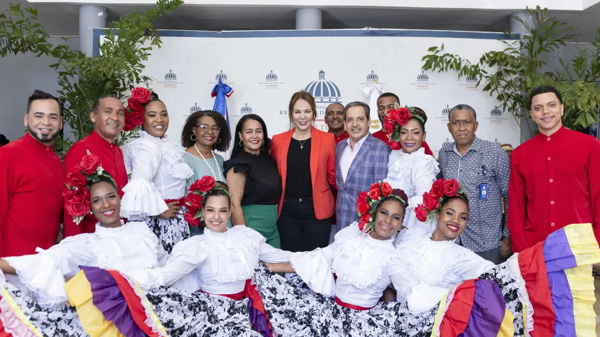Cultura celebra a ritmo de merengue el Día Mundial del Folklore