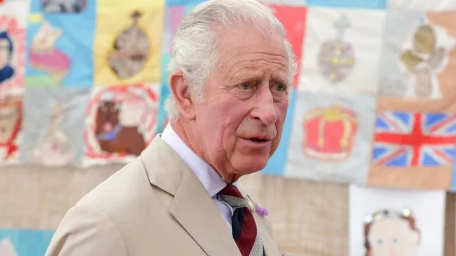 Hijo de la reina Isabel II aceptó un millón de libras de la familia de Osama bin Laden