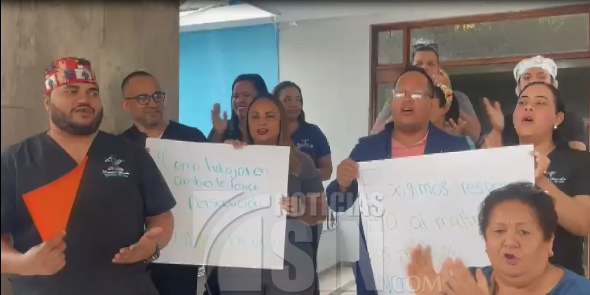 Gineco-obstetras paralizan sus labores por supuestos atropellos