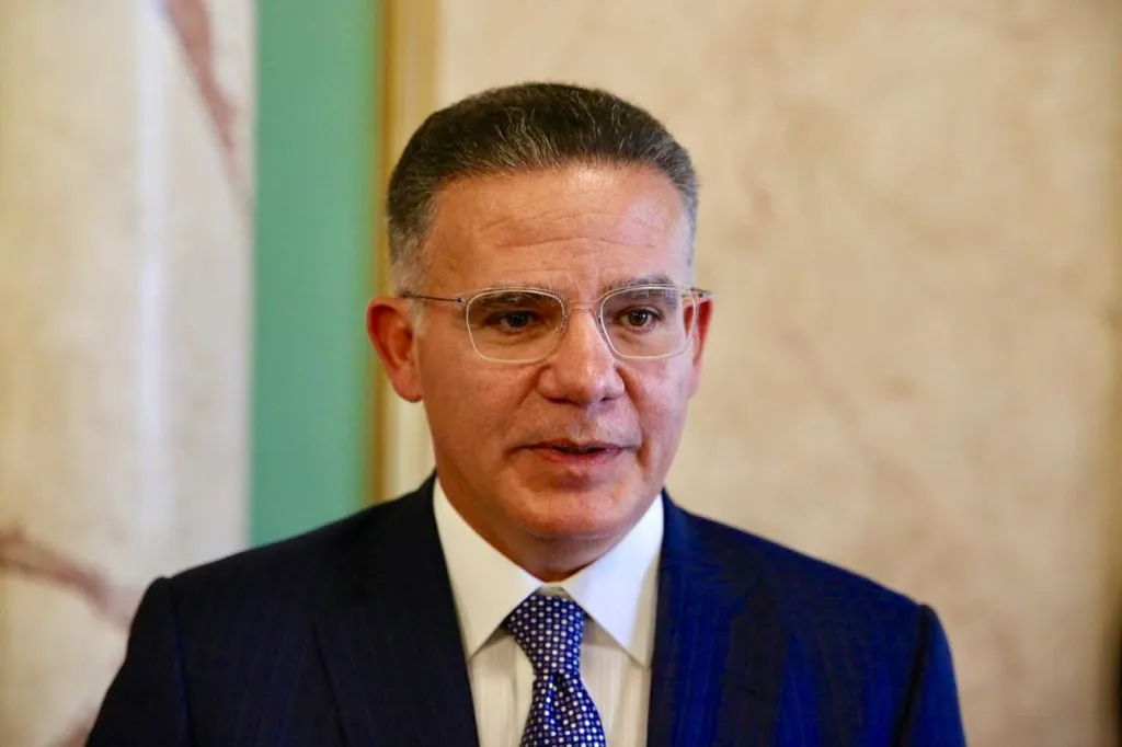 Presidente del Conep favorece aumento salarial