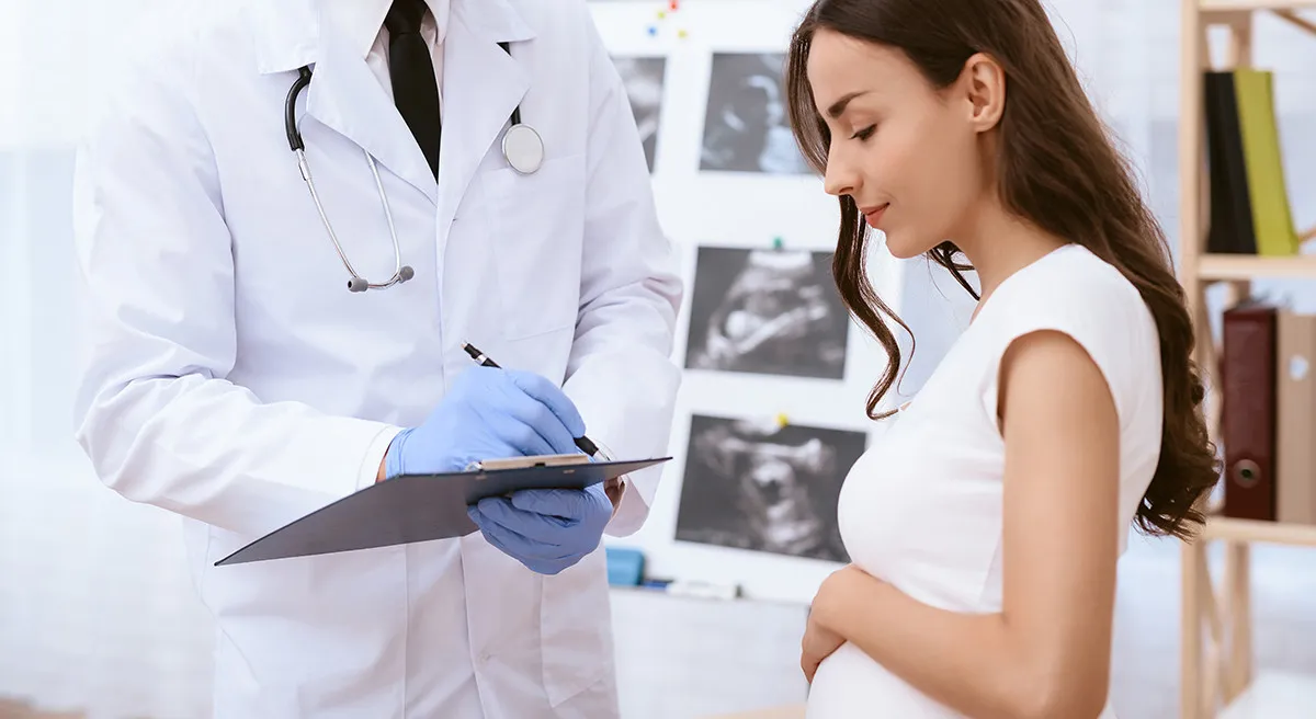 ¿Es normal que tenga la regla de color oscuro?