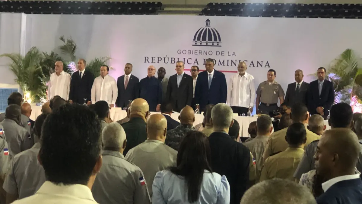 Gobierno presenta estrategia para la reforma educativa policial
