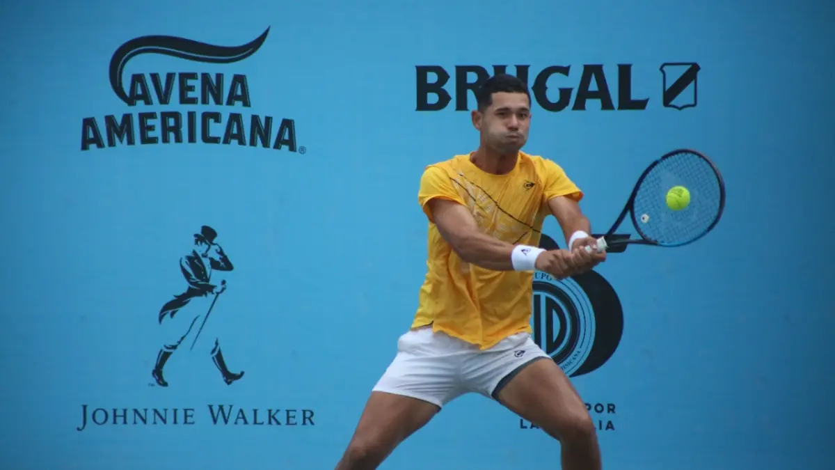 Nick Hardt avanza a semifinales de dobles del RD Open