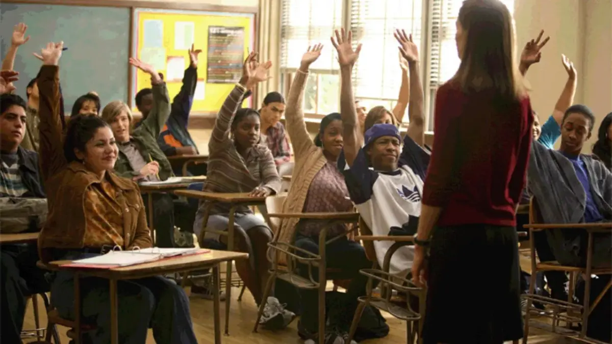 Suspenden maestra que pidió a estudiantes llevar semen como tarea