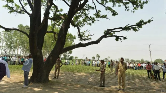 Cuelgan a dos hermanas intocables tras ser violadas y asesinadas en la India