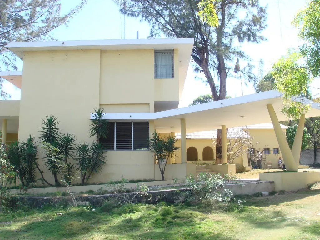 Confirman militares adicionales en la embajada dominicana en Haití