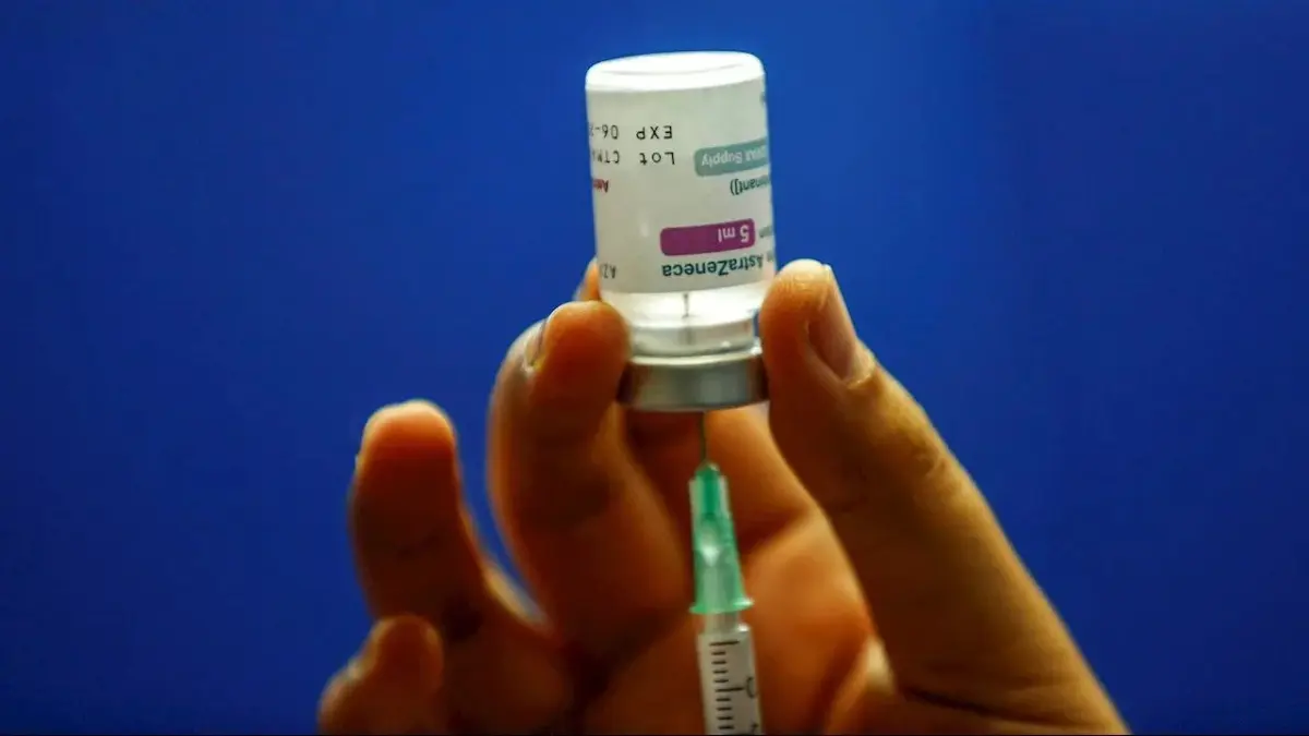 La EMA estudia hoy las vacunas actualizadas de Pfizer y Moderna