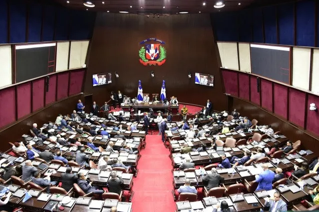 Aprueban modificación a la Ley 345-21 del Presupuesto Nacional