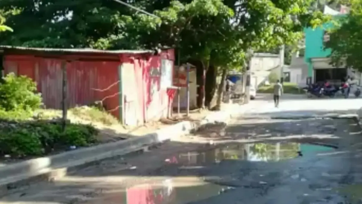 Moradores del sector Rincón Alto en Quita Sueño de Haina denuncian mal estado de sus calles